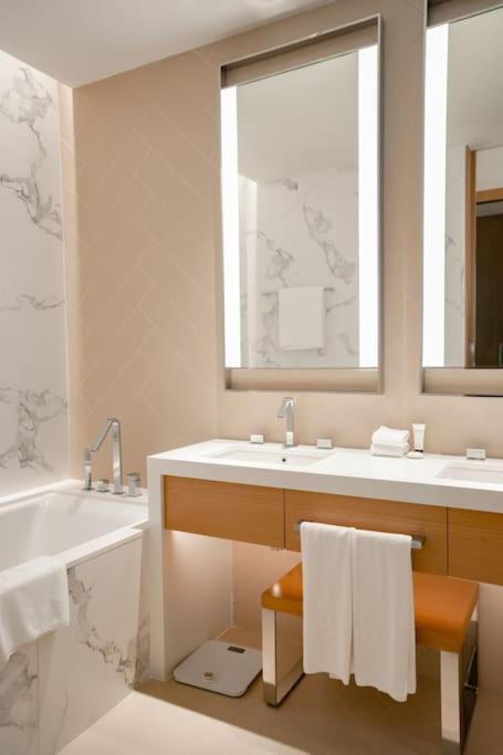 Apartment Address Opera 1br 54th Floor Dubai