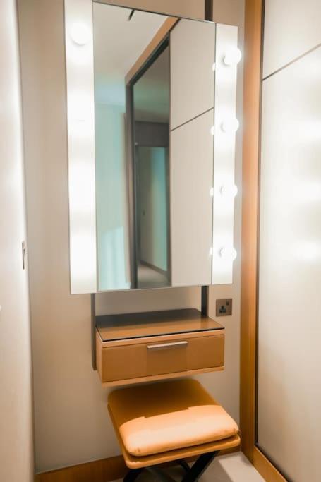 Apartment Address Opera 1br 54th Floor Dubai